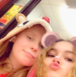 Meet your Posher, Alexia